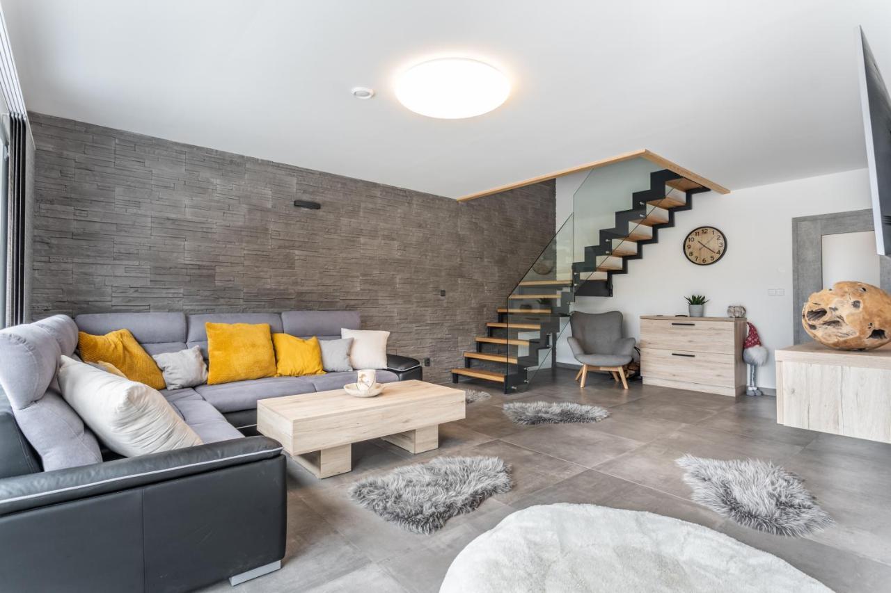 Apartman Sonnenberg - Klinovec Loučná pod Klínovcem Zewnętrze zdjęcie